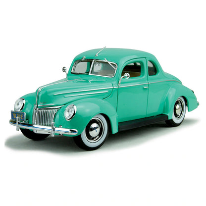 Maisto Special Edition 1939 Ford Deluxe Coupe Die-cast Car 1:18, (Green)