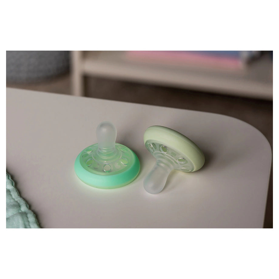 Tommee Tippee Closer To Nature Night Time Soother, 0-6 months (Pack of 2)