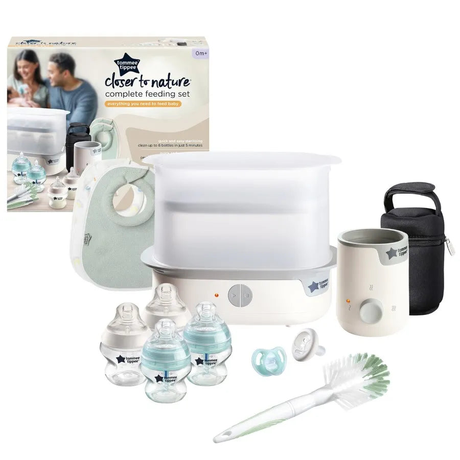 Tommee Tippee Complete Feeding Kit (White) Tommee Tippee Complete Feeding Kit (White)