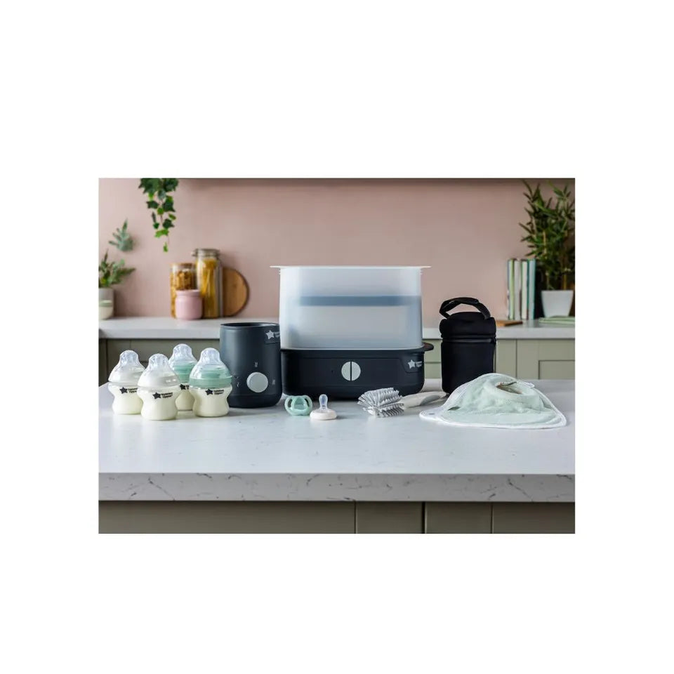 Tommee Tippee Closer to Nature Complete Feeding Kit- Black