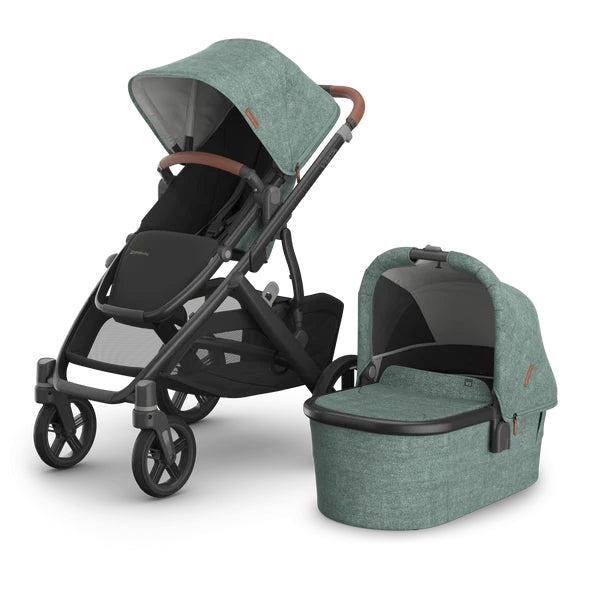 عربة أطفال UPPAbaby Vista V3 - جوين - مزيج أخضر | هيكل من الكربون | جلد سرج عربة أطفال UPPAbaby Vista V3 - جوين - مزيج أخضر | هيكل من الكربون | جلد سرج
