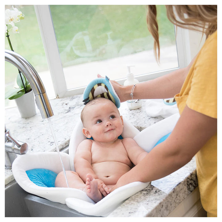 Blooming Bath Scrubbie Bee