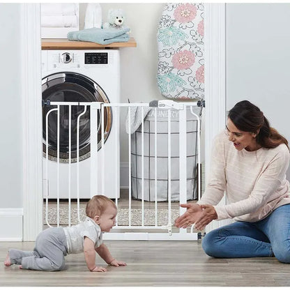 Regalo Extra Wide Safety Gate - 98x76cm (White)