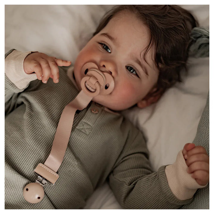 Elodie Details Pacifier Clip Wood (Blushing Pink)