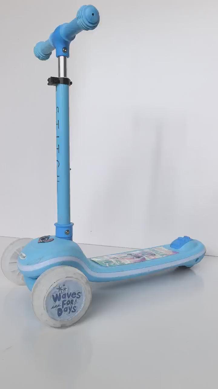 Disney Stitch 3-Wheel Scooter With Multiple Lights