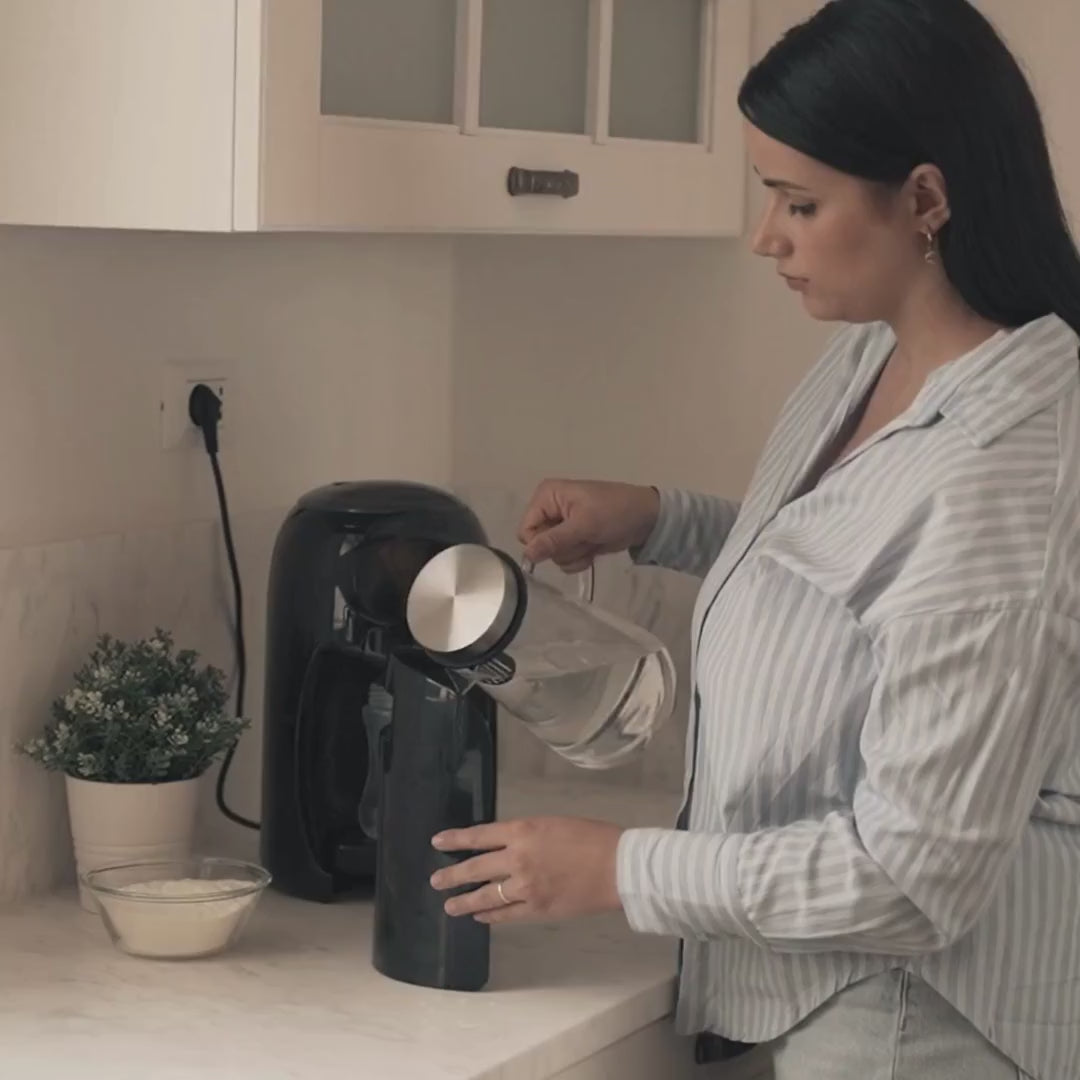 Nuvita Instant Formula Milk Maker Baby Feeding Solution