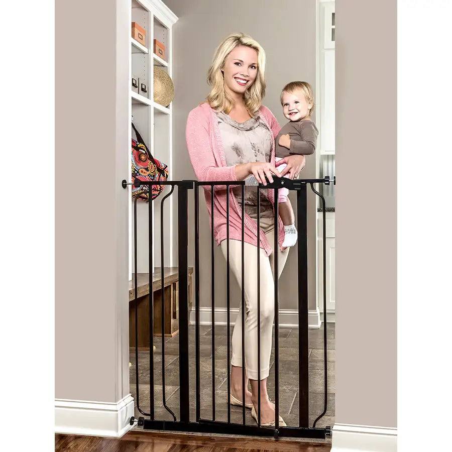 Regalo - Easy Step Extra Tall Black Safety Gate (92 x 104 cm)
