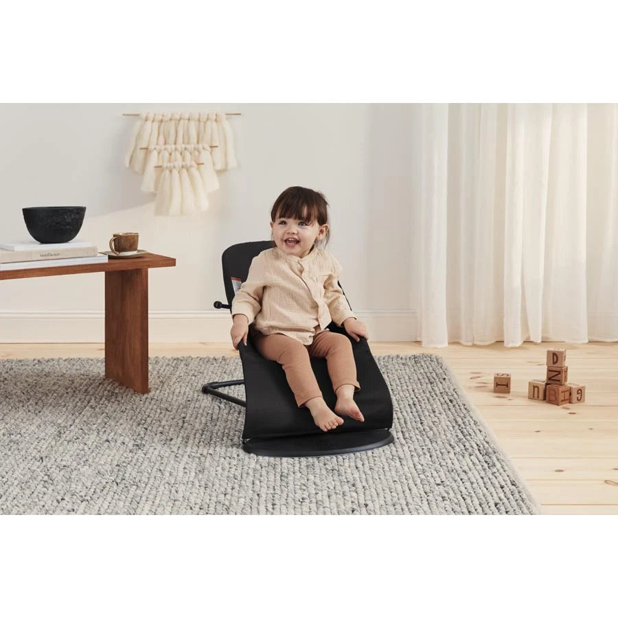 BabyBjörn Bouncer Balance Soft Woven (Black/Dark Grey) BabyBjörn Bouncer Balance Soft Woven (Black/Dark Grey)