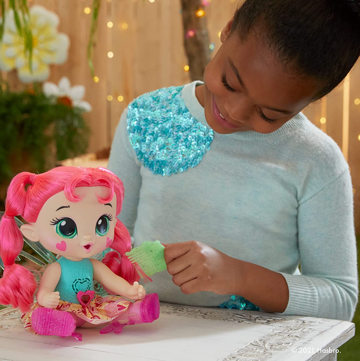 Hasbro - Baby Alive Glo Pixies Sammie Shimmer
