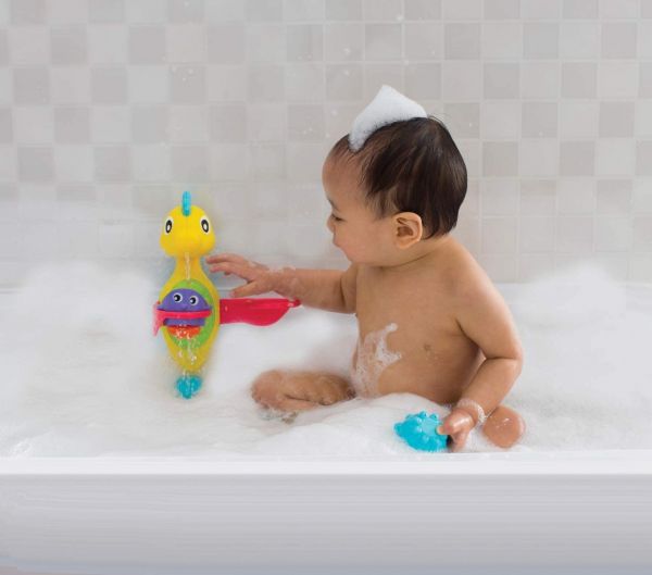 Flowing Bath Tap And Cups Playgro
